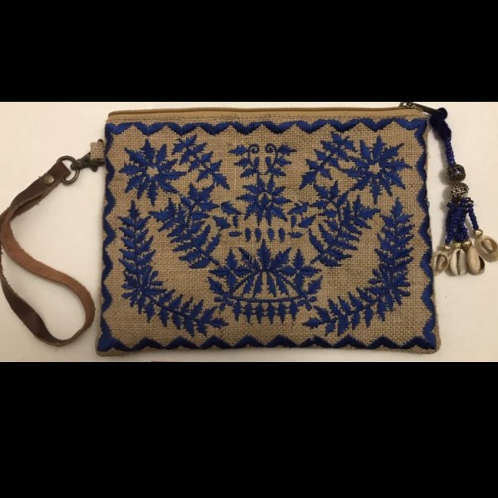 NWT Soleil Embroidered Clutch with Wristlet